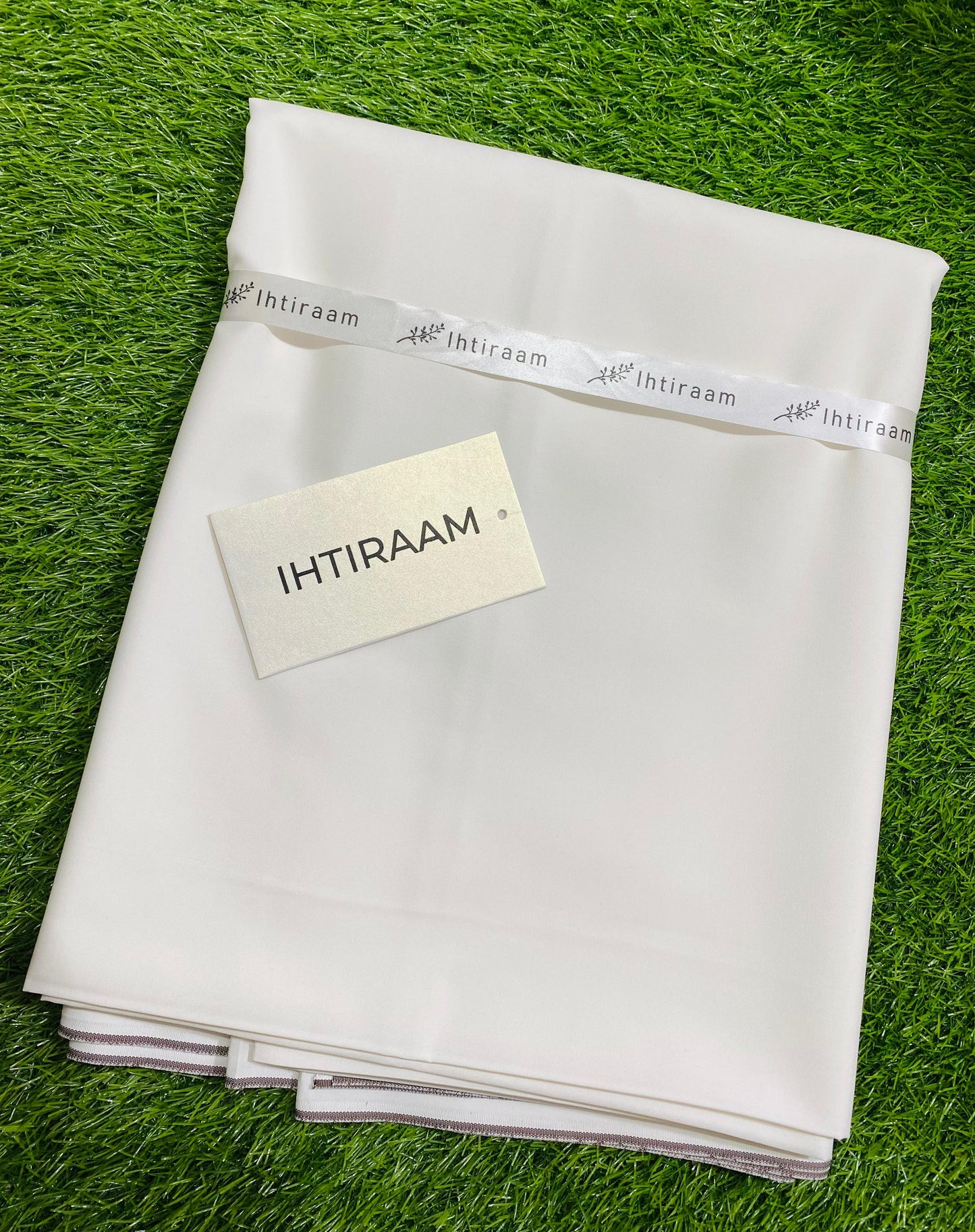 Essence™ Premium Boski – OFF WHITE (Unstitched)